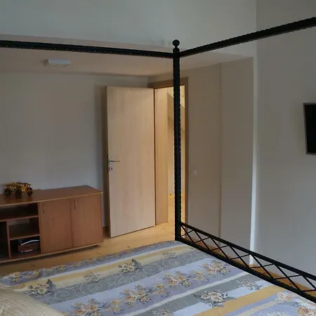 Leisure Apartmens *